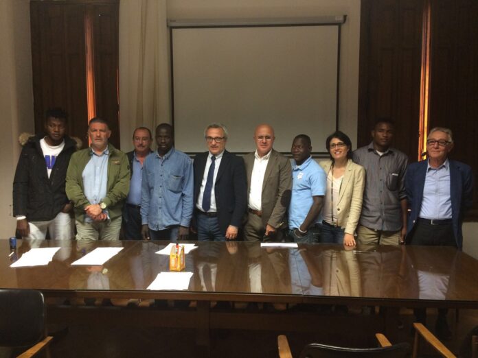 Firma_Convenzioni_Migranti_FI-PT_24.05.2016_1