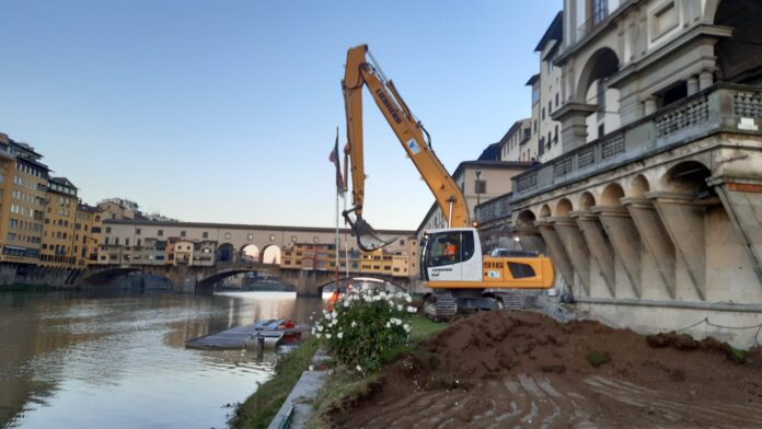Lavori Arno Firenze Canottieri (61)