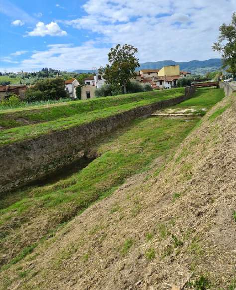 Torrente Furba a monte e valle della SS.66 oggetto di ricavatura