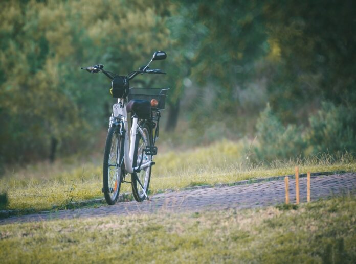chikilino-bicycle-5527857_1280